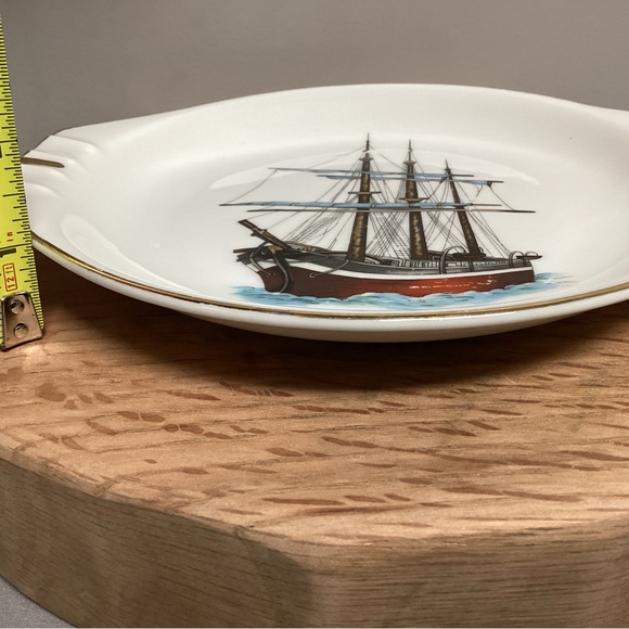 Vintage - Made by Norleans Japan - Ceramic Ashtray - Nautical Sailboat Themed - Picture 10 of 12